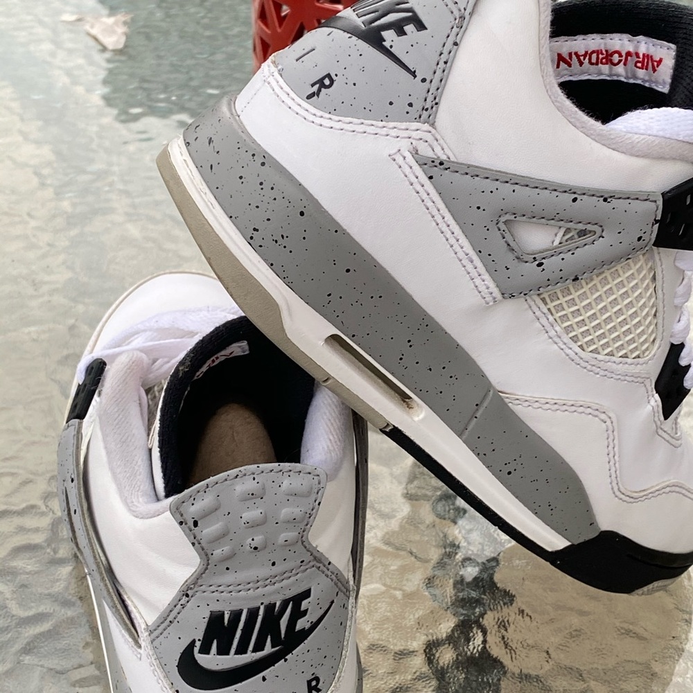 Air Jordan Cement 4s (GS), 5Y,  2012 release